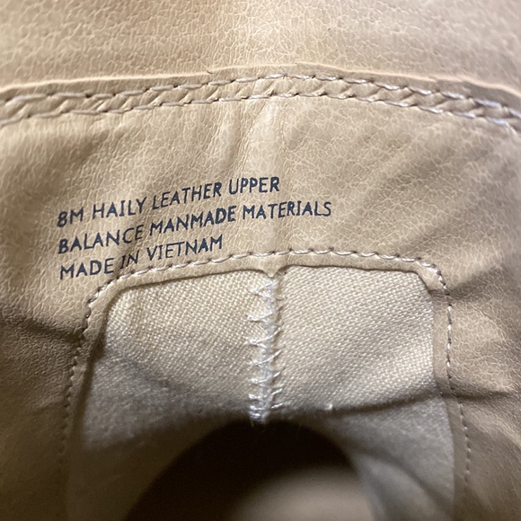 Dolce Vita Haily Suede Ankle Boots - Picture 6 of 6